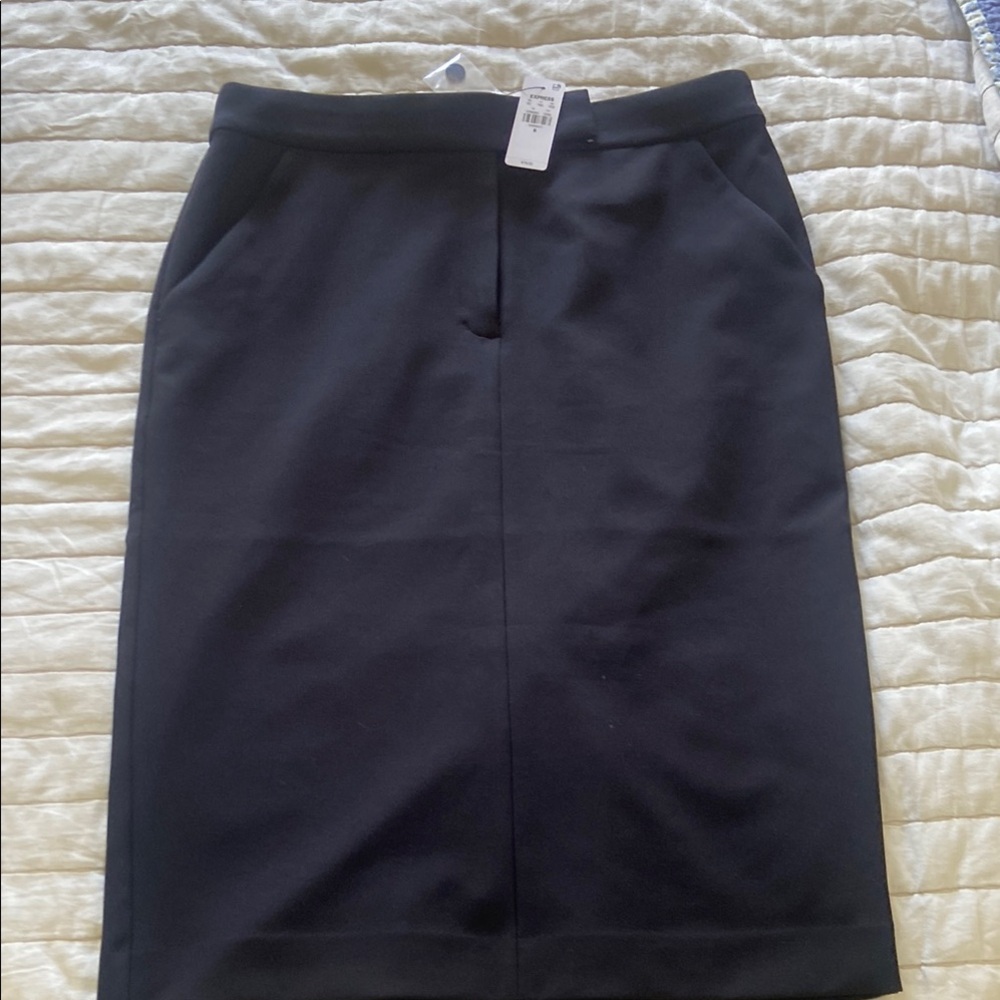Express Classic Black Pencil Skirt has stretch